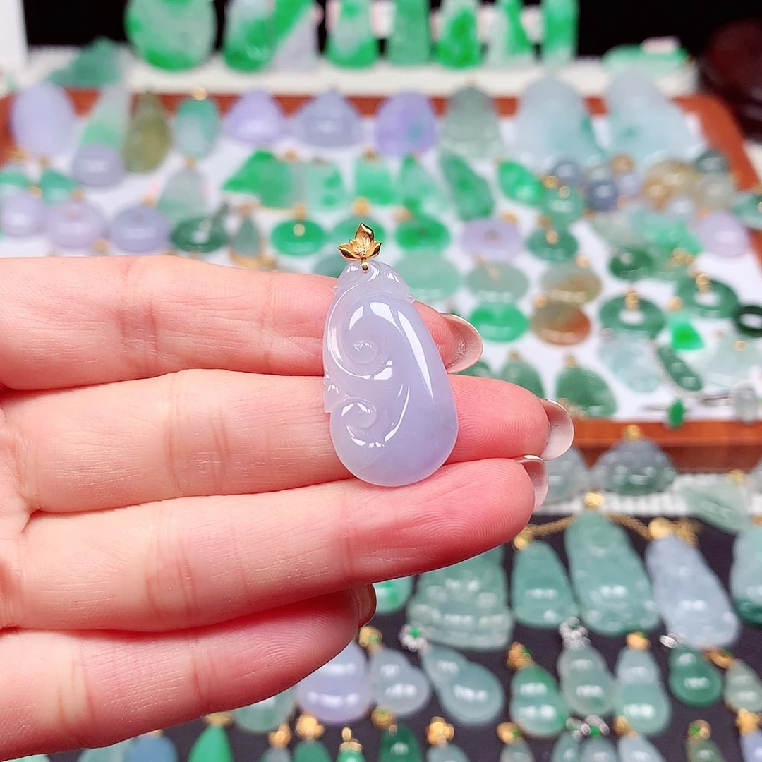 翡翠颈饰18K金镶嵌天然翡翠A货