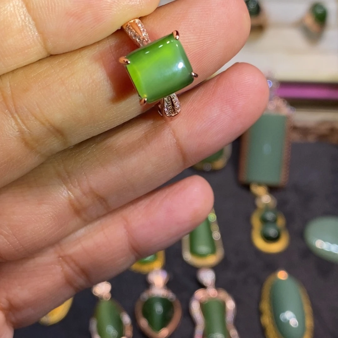 和田玉（碧玉）颈饰银S925镀金镶嵌