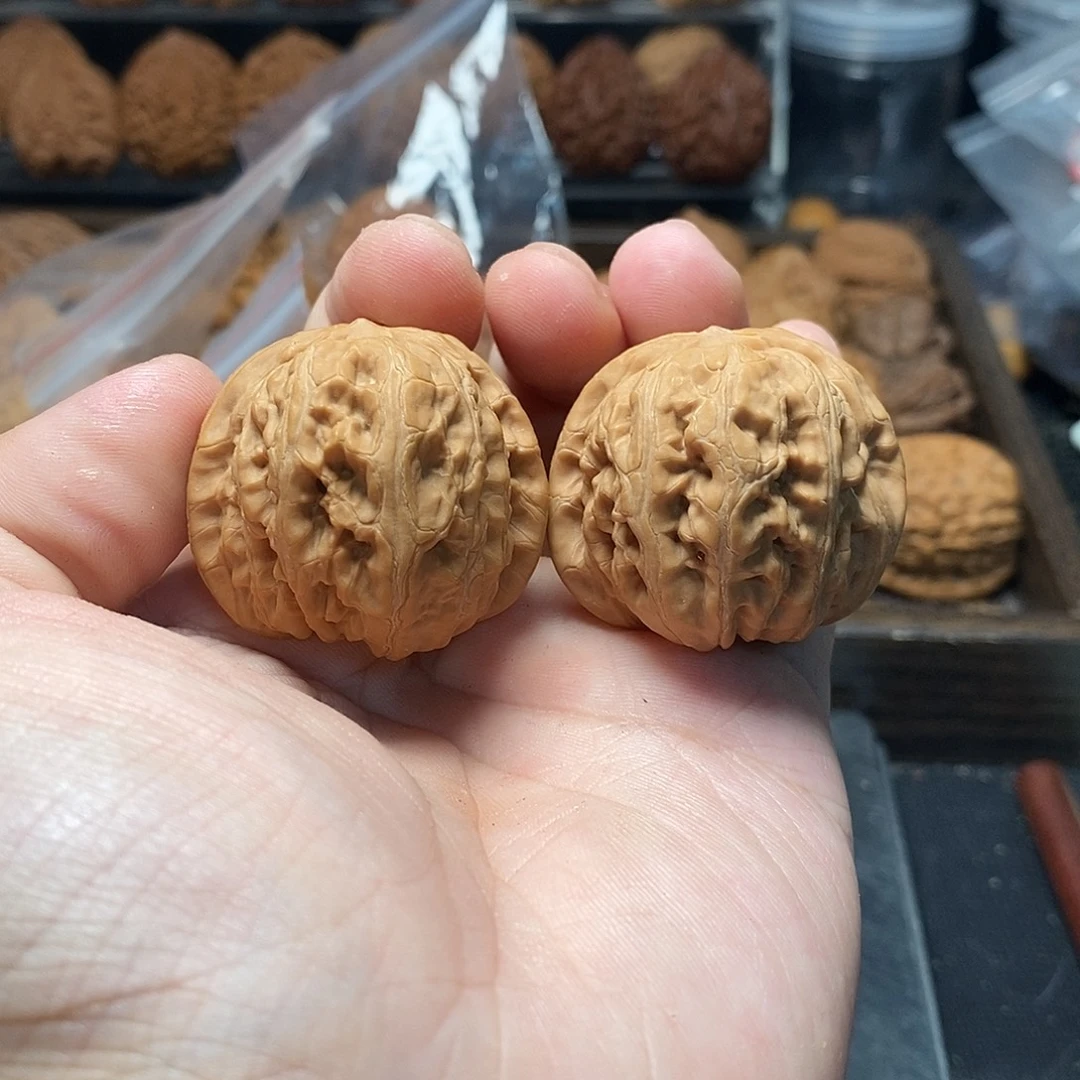 1文玩核桃平谷元宝43-505