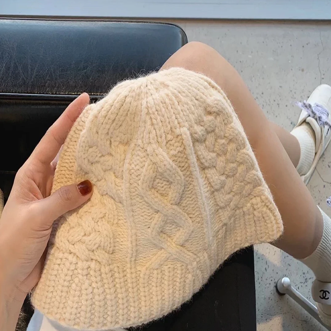 【森林·臻选】韩购秋冬保暖凹造型麻花纹针织渔夫帽毛线帽大头盆帽