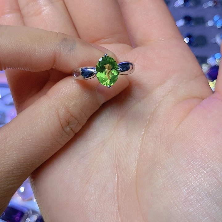 橄榄石戒指银S925镶嵌甜*儿