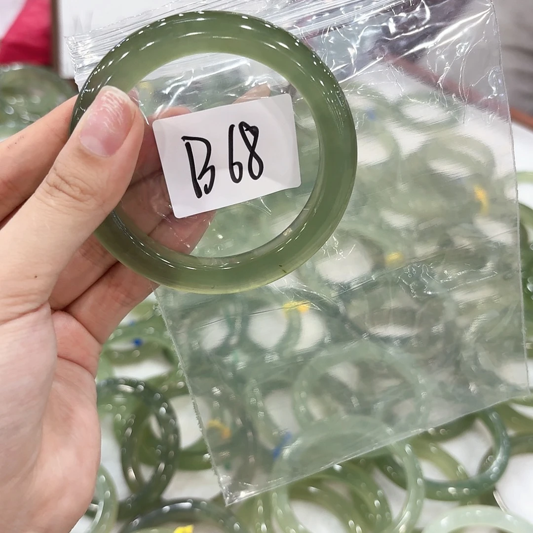 墨***染蛇纹石玉未镶嵌手镯