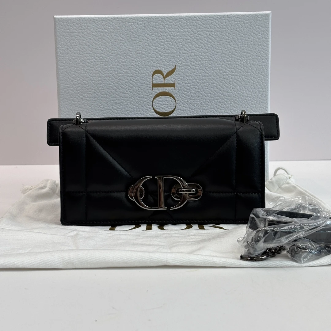 99新 DIOR/迪奥 黑色羊皮藤格纹手提斜挎包 04066