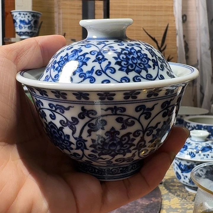 景德镇陶瓷缠枝莲盖碗