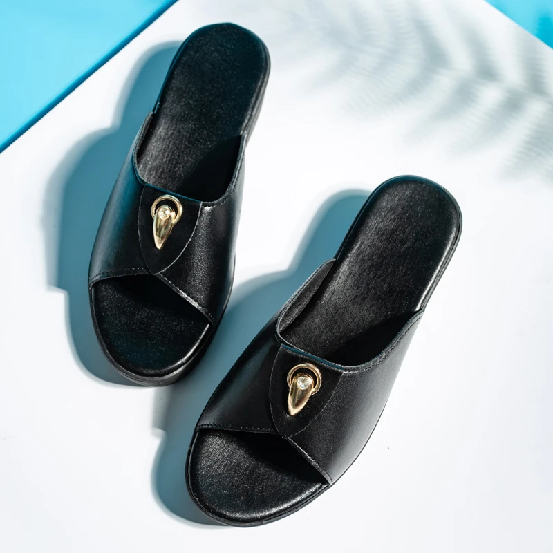 凉拖鞋女夏季时尚外穿2025新款厚底增高防滑沙滩凉鞋高级感一字拖