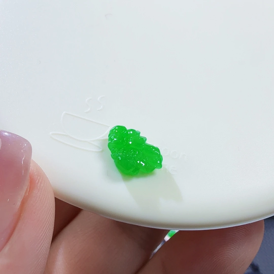 翡翠未镶嵌颈饰花开富贵