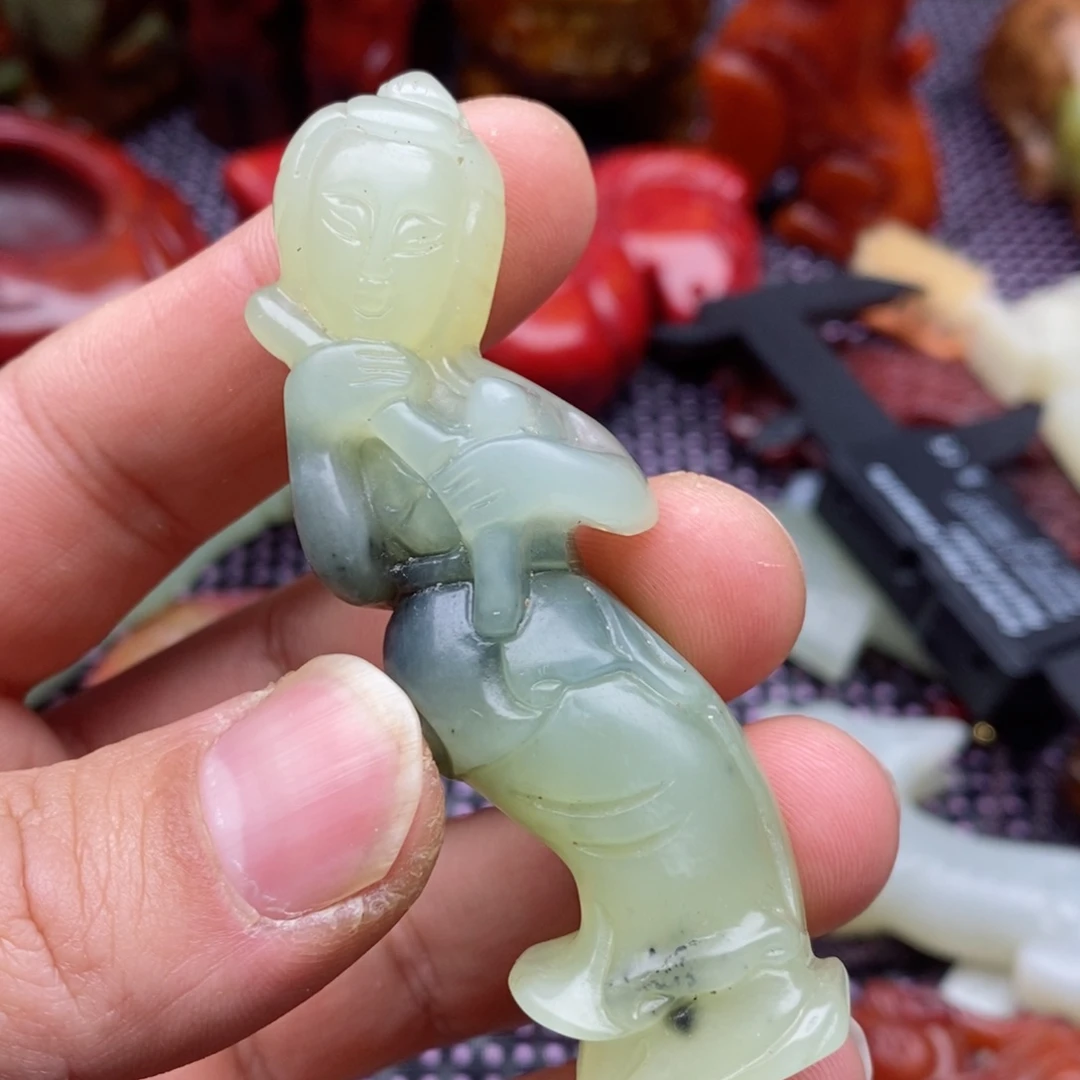 蛇纹石玉颈饰未镶嵌N*哥