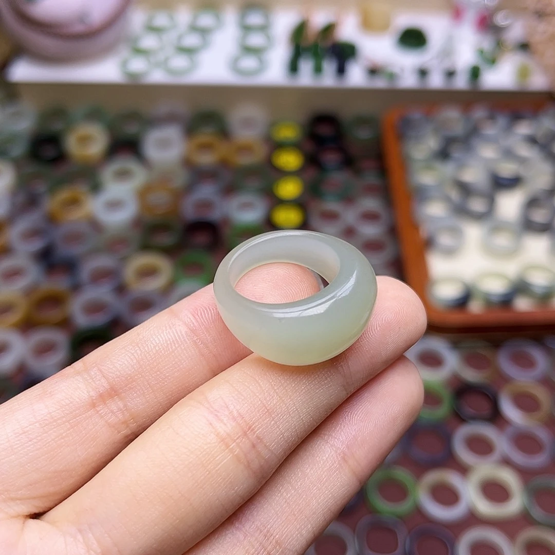 和田玉戒指未镶嵌17.3 青提馒头