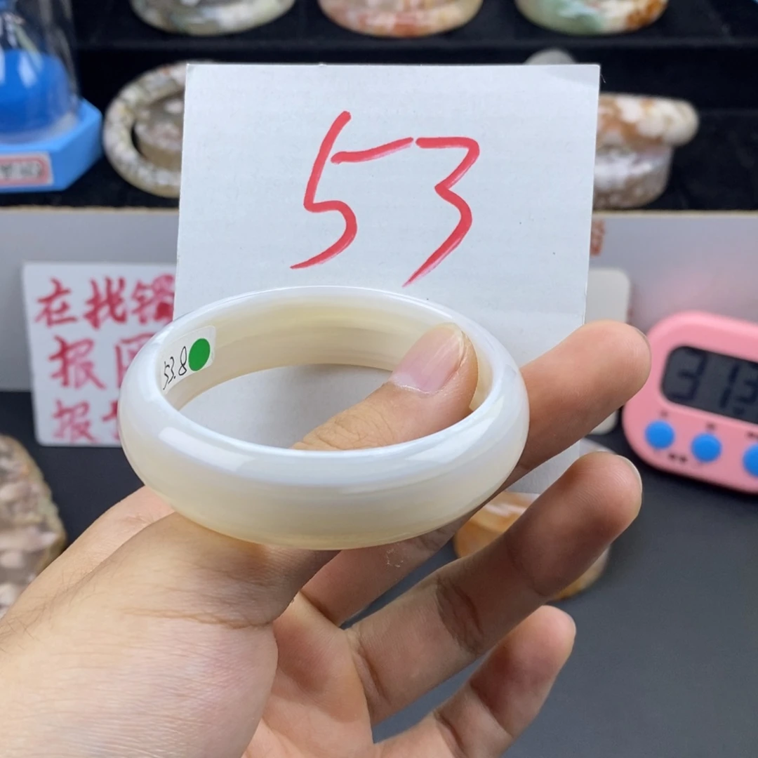 石英质玉手镯未镶嵌