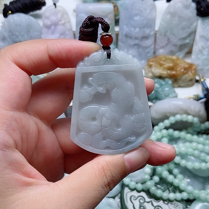 翡翠未镶嵌吊坠(不含链)1