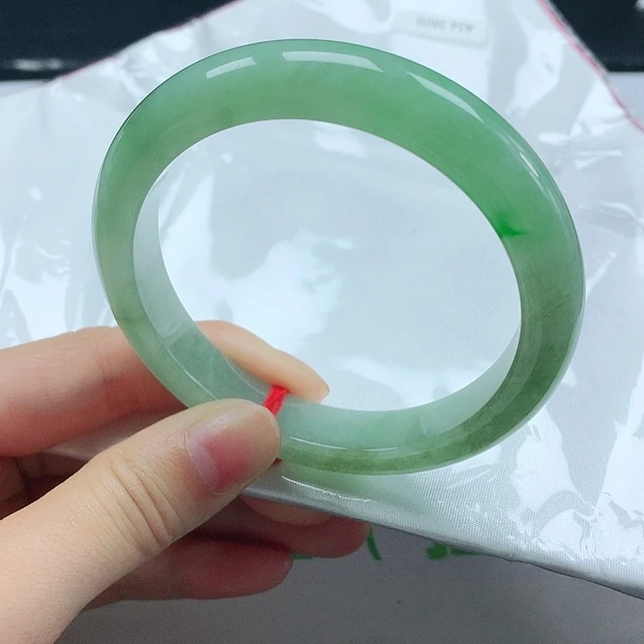 翡翠手镯未镶嵌翡翠手镯56