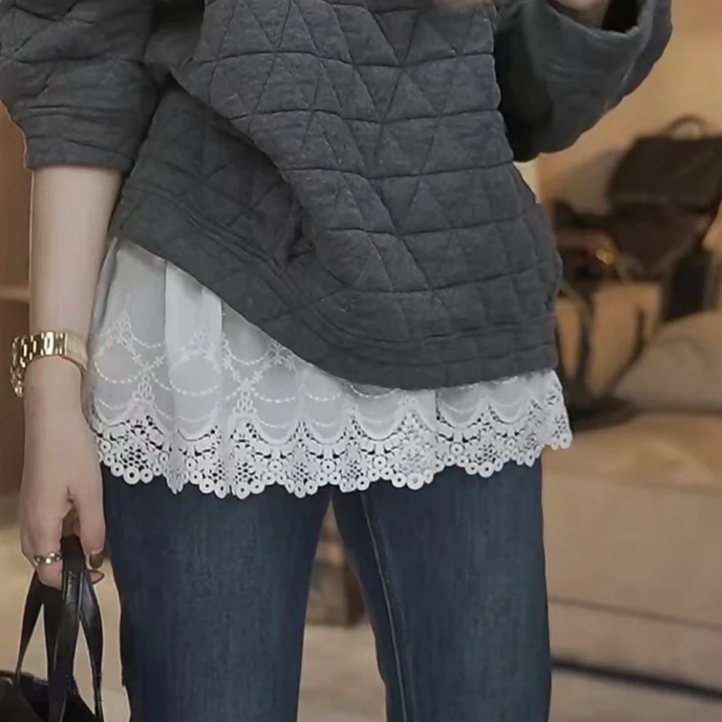 大码白色防走光百搭设计感蕾丝小屁帘女早春叠穿松紧腰打底裙