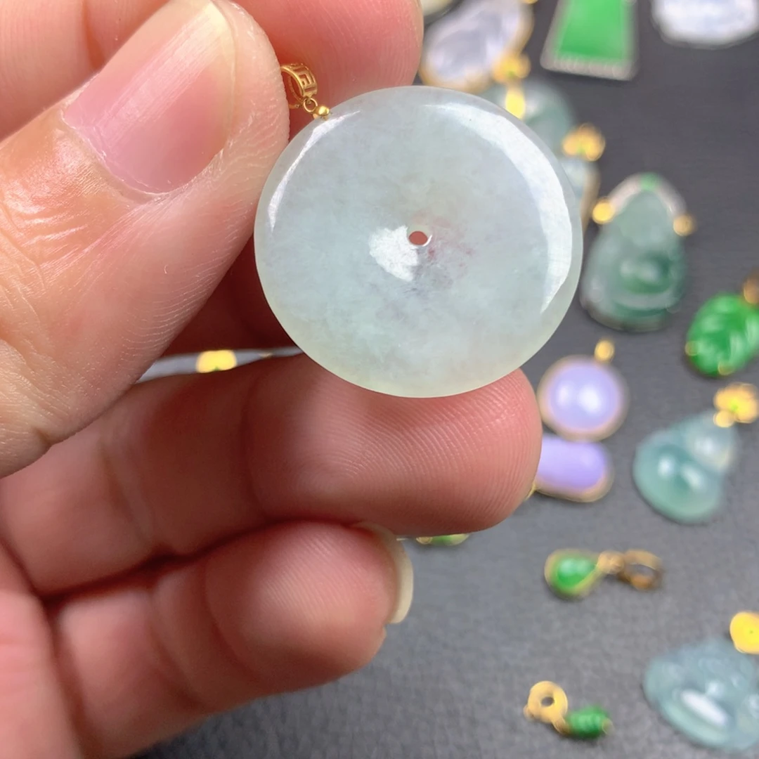 【闪购商品】颈饰18K金镶嵌翡翠翡翠