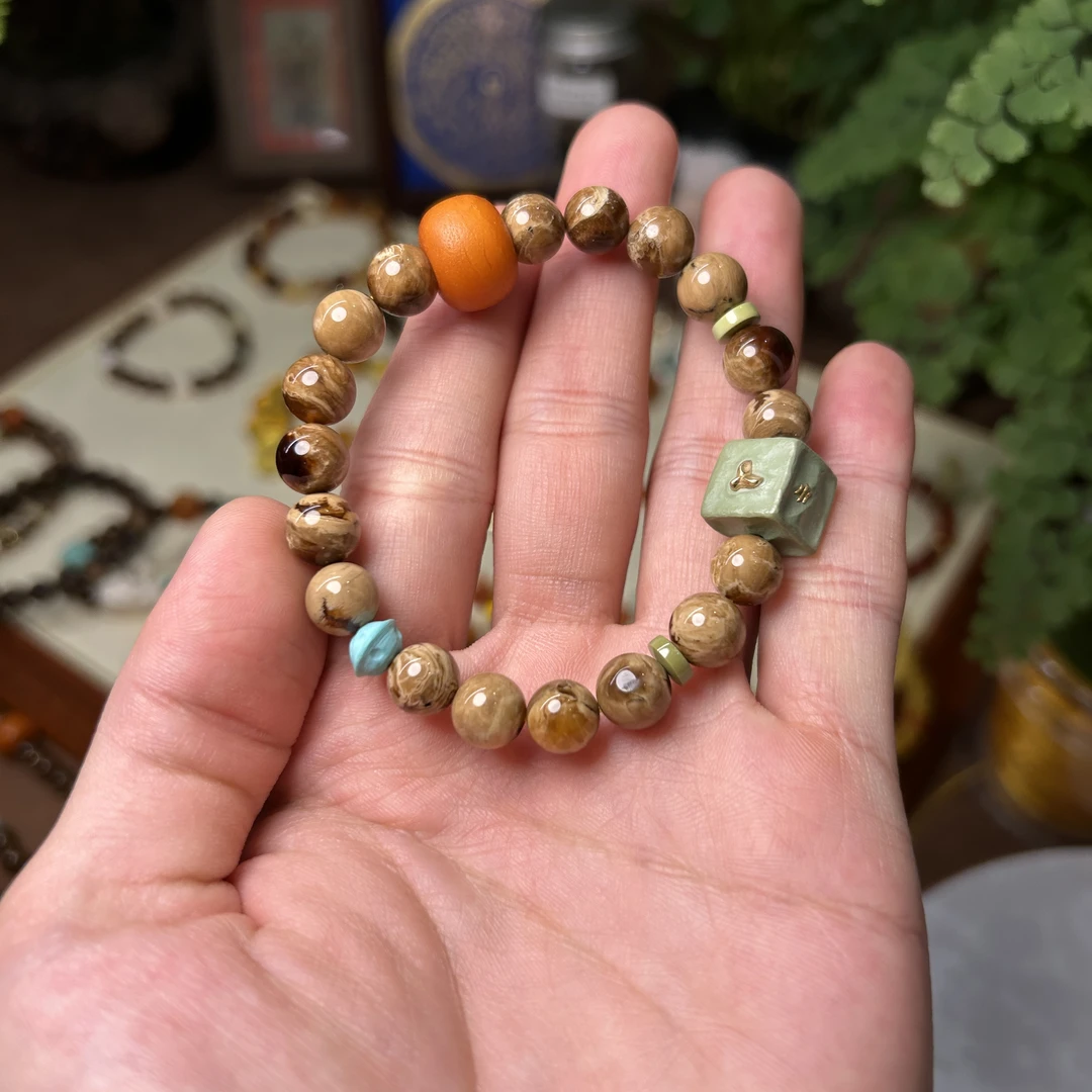「根珀」｜老蜡&松松兔子蛋8mm手串 原创设计