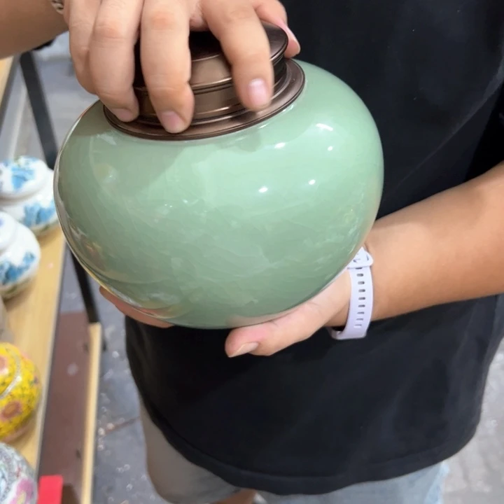 瑕疵福利品陶瓷茶叶罐介意勿拍