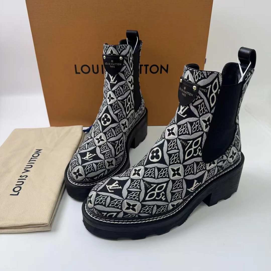 99新 LouisVuitton/路易威登 37.5码/仔仔/全套/黑白1854短靴2006