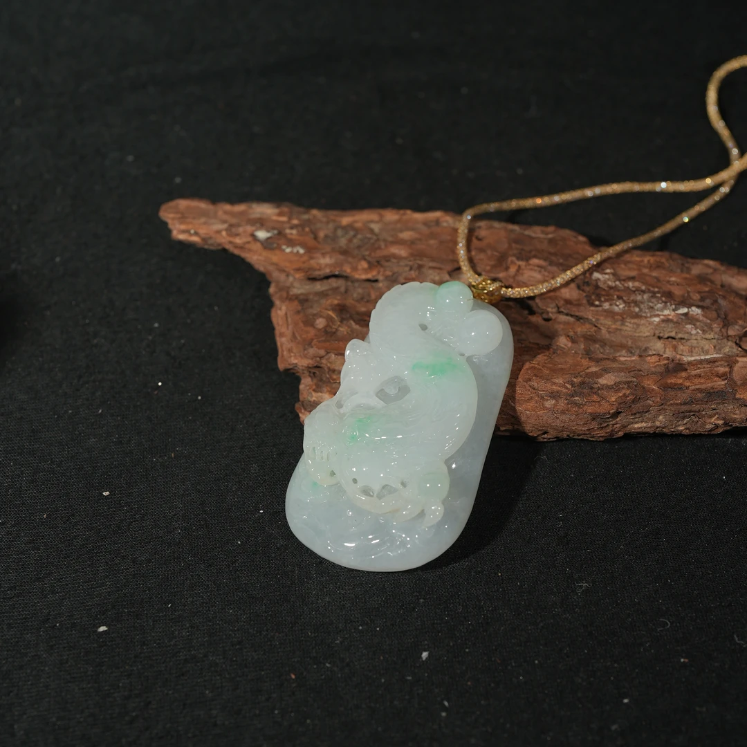 香港王老板-翡翠吊坠t3940