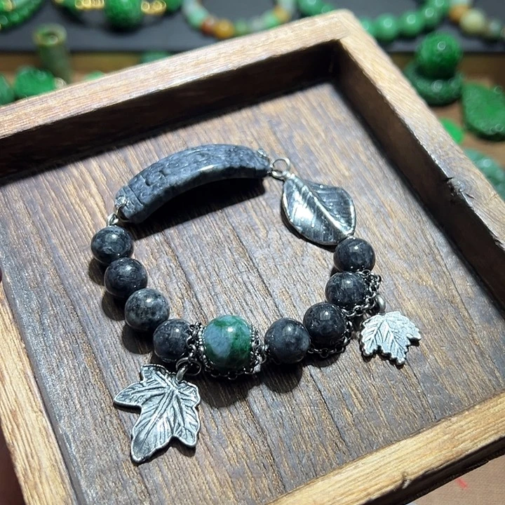 翡翠手串银S925镶嵌翡翠手串