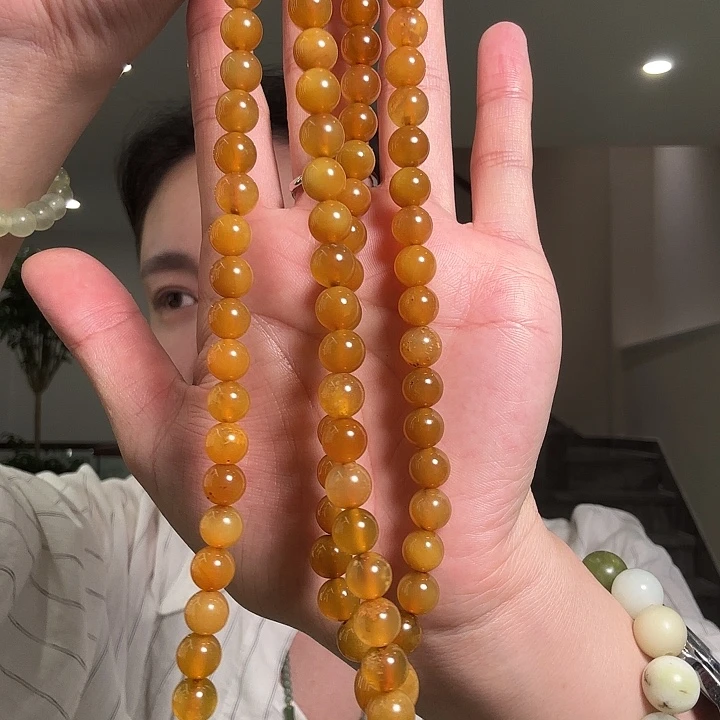 蛇纹石玉足银镶嵌颈饰