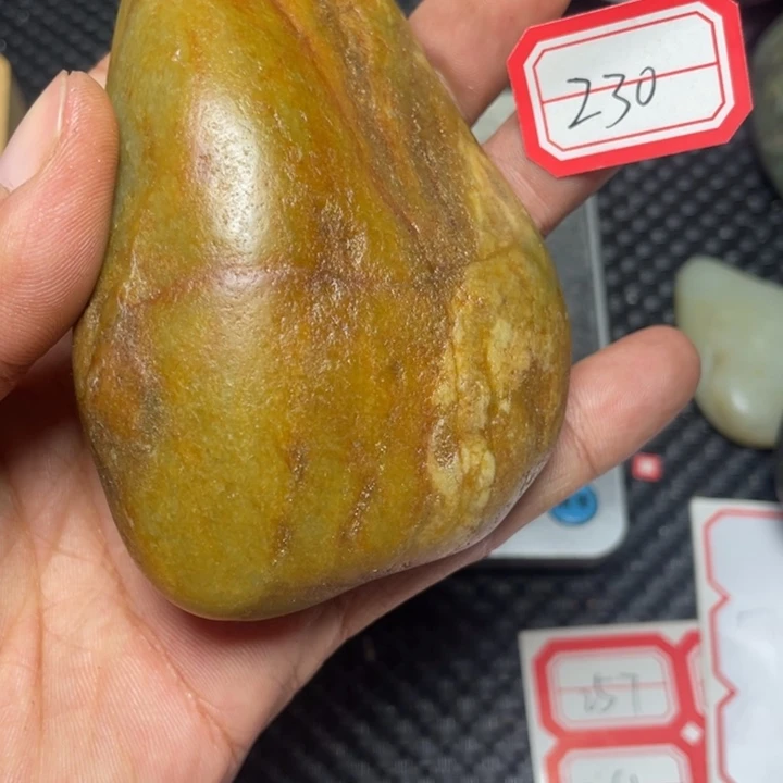 颈饰未镶嵌和田玉瑞*230