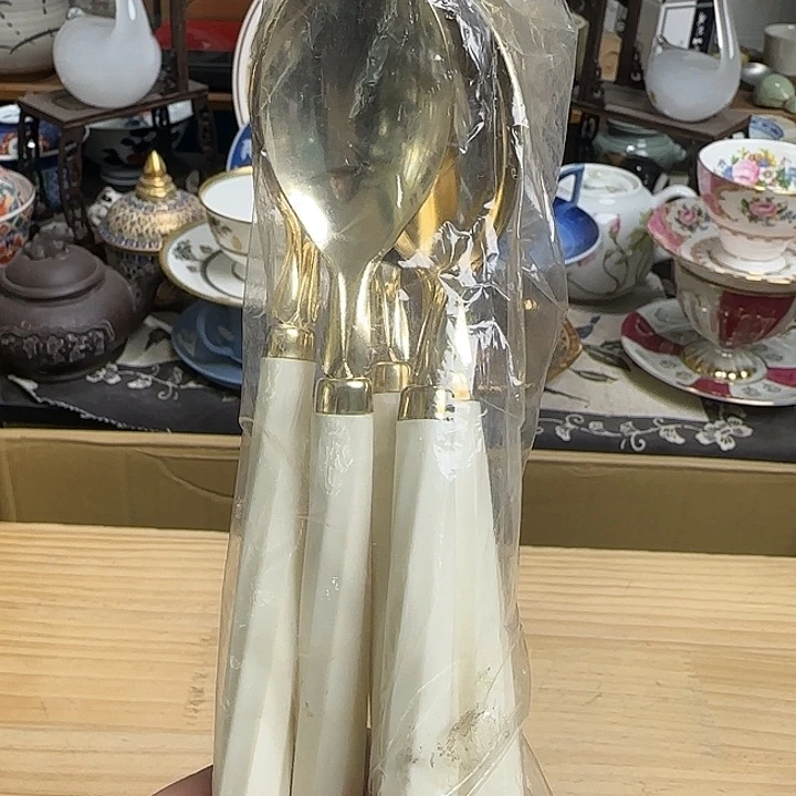 瓷片5个啊啊啊啊啊啊啊啊