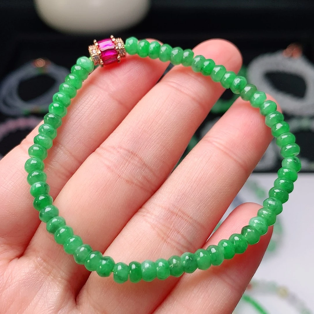 翡翠手链未镶嵌翡翠