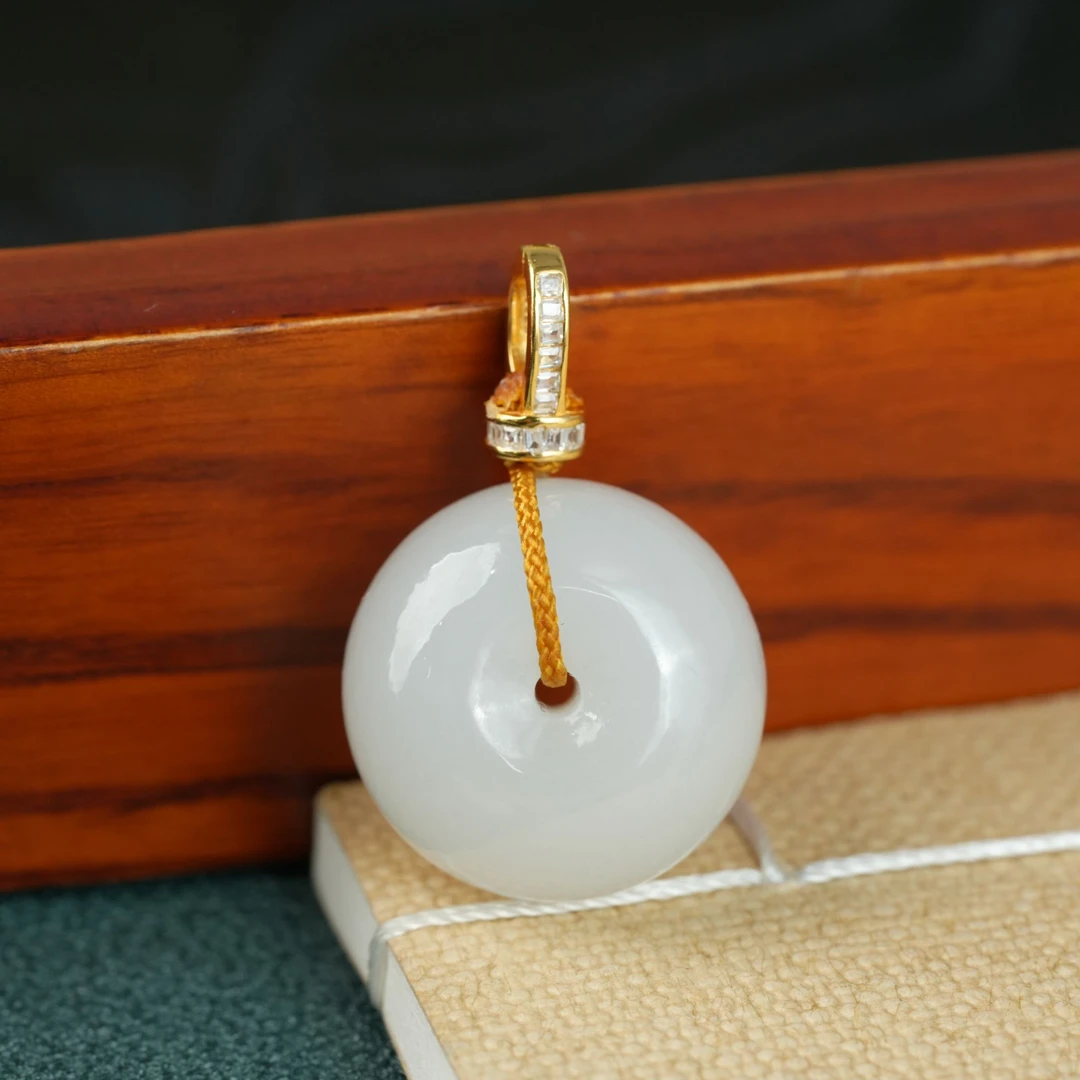 【小北严选】和田玉吊坠约19*19mm【多样性发一件】-AH13X566