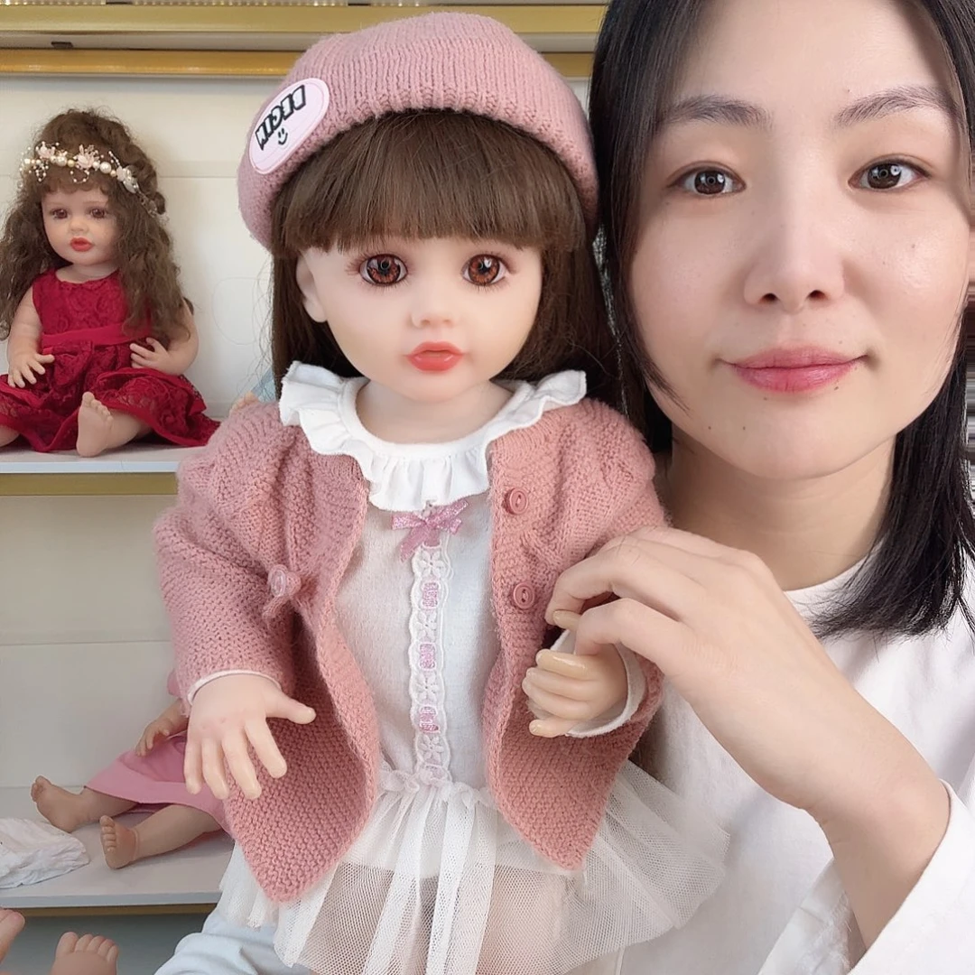 胶制智能对话仿真娃娃