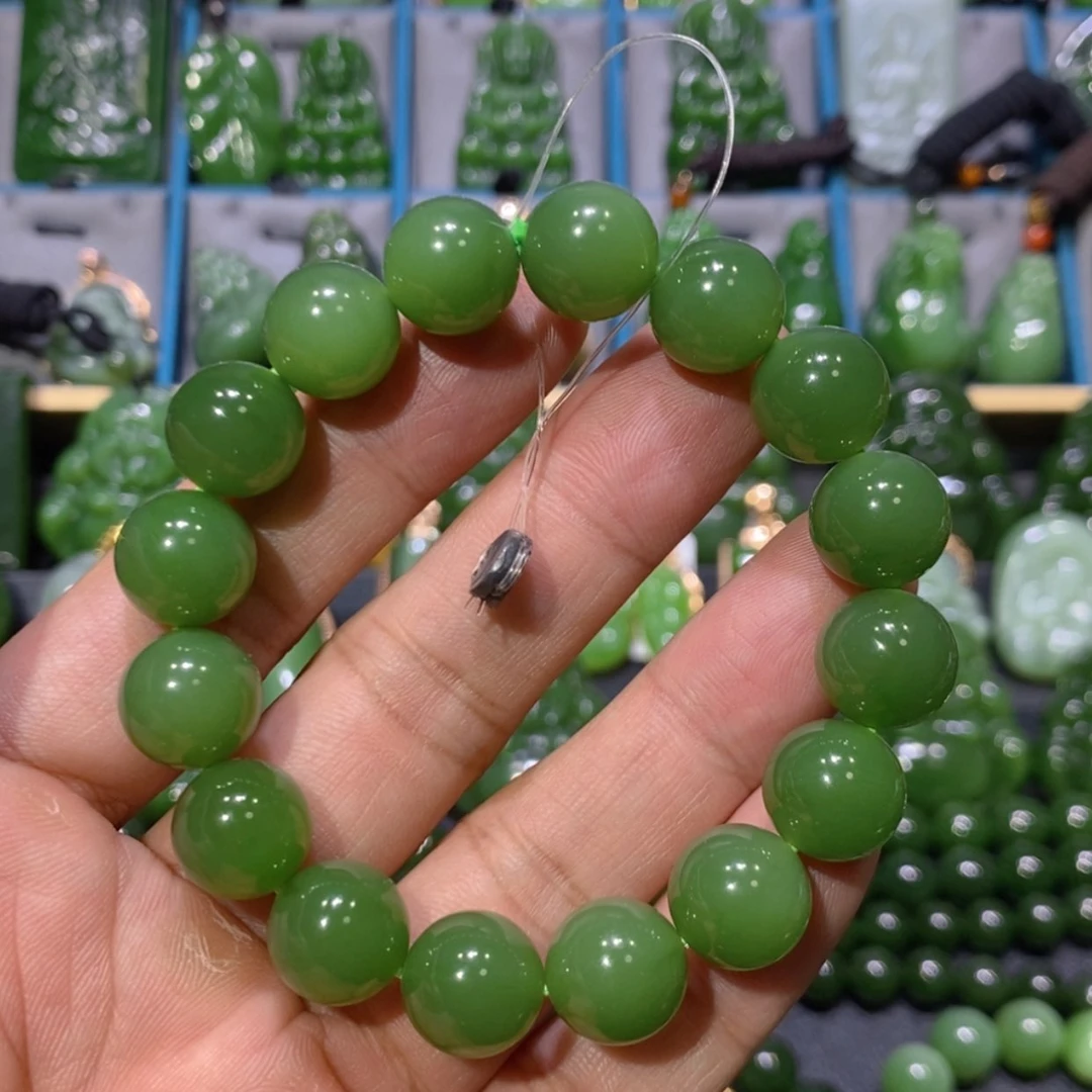 【闪购商品】和田玉吊坠(不含链)未镶嵌冰底阳绿手串 12