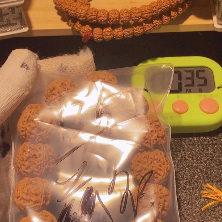 慈***行金刚菩提吊坠哈哈哈哈哈哈好