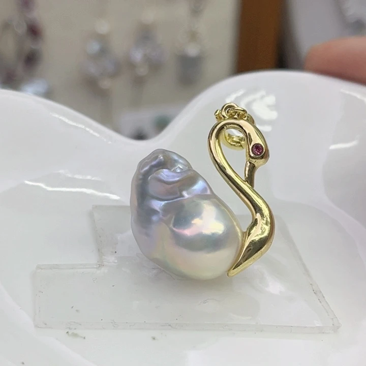 淡水珍珠未镶嵌吊坠(赠链)