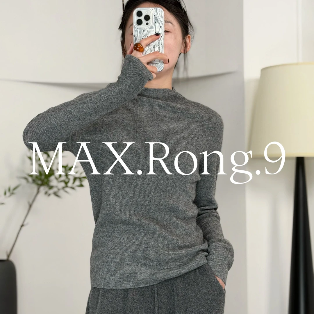 MAX.Rong.9秋冬基础 半高领无缝修身款金银丝羊绒衫 140C