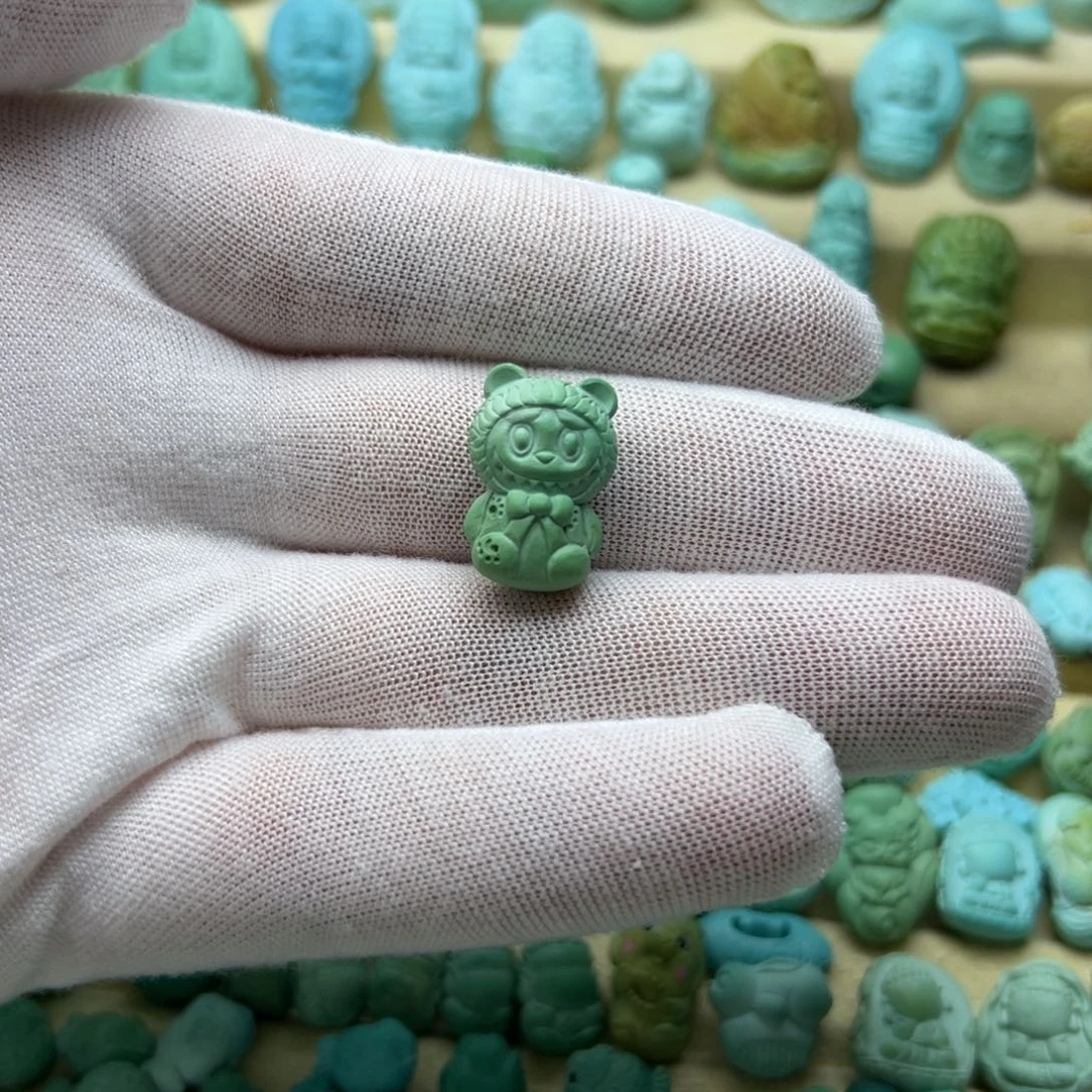 未镶嵌绿松石颈饰