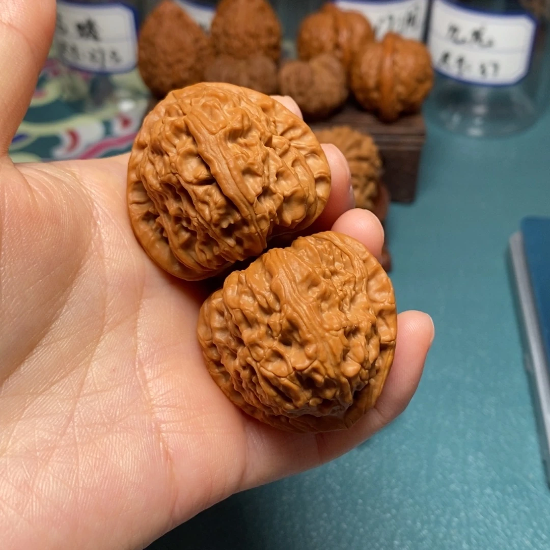 核桃40尺三角白微微修型