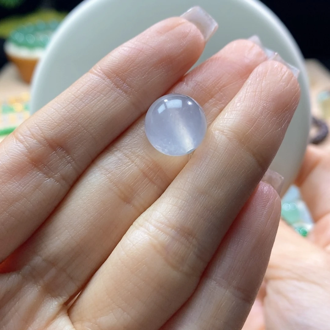 用***5翡翠未镶嵌颈饰翡翠高冰淡蓝珠