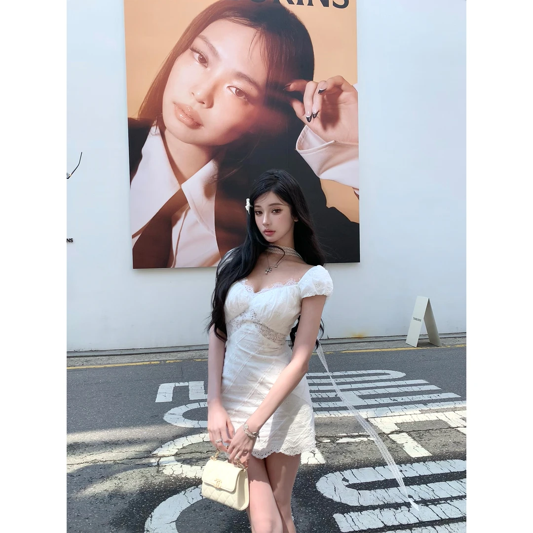 Barb Chill【韩系公主】 蕾丝花边连衣裙甜美辣妹风镂空短裙