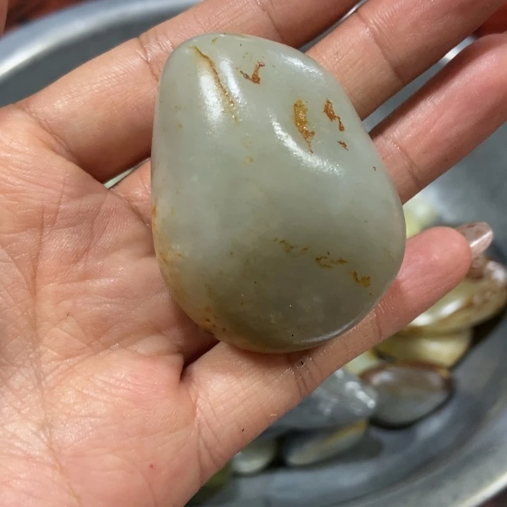 颈饰未镶嵌和田玉（糖玉）