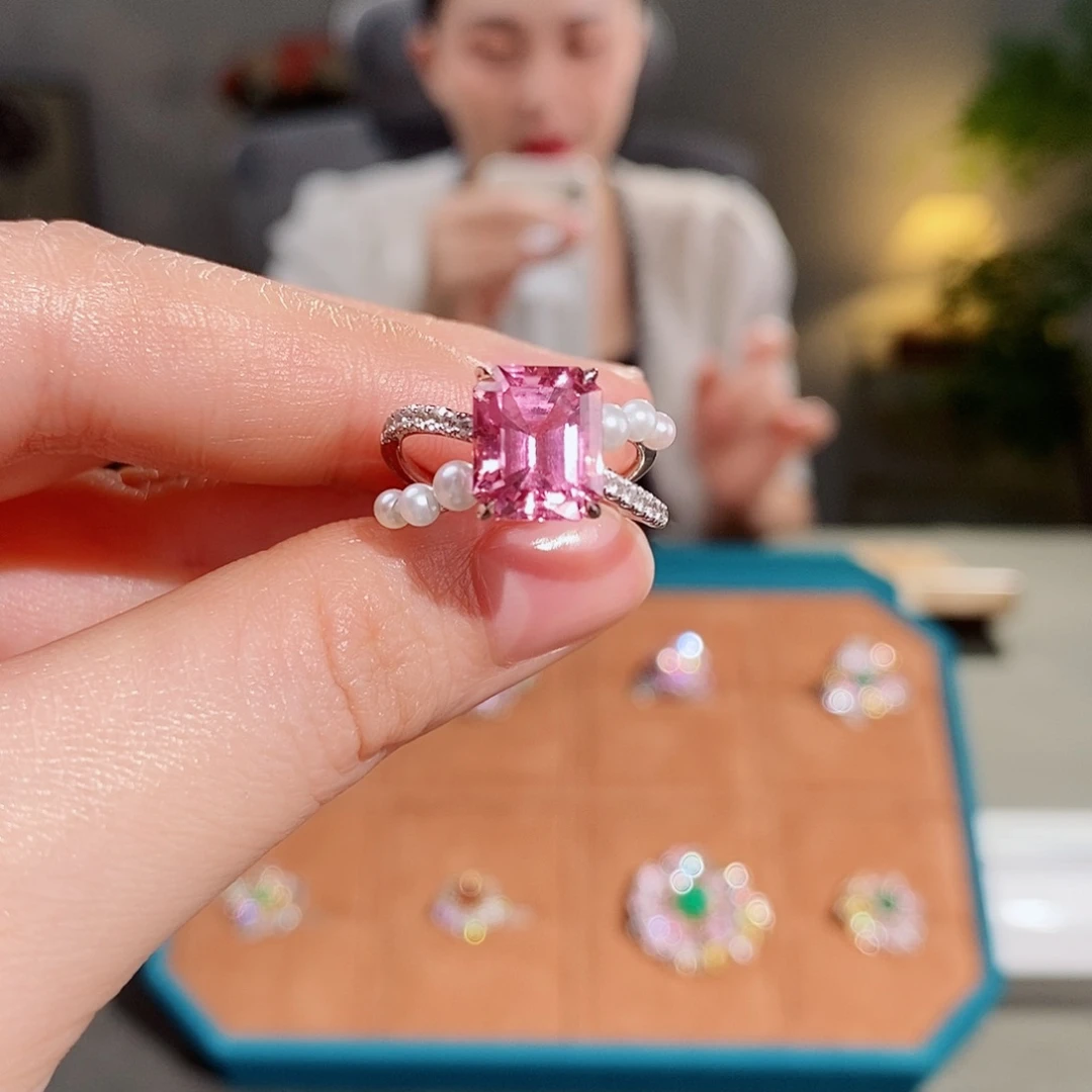 碧玺18K金镶嵌戒指4.04ct