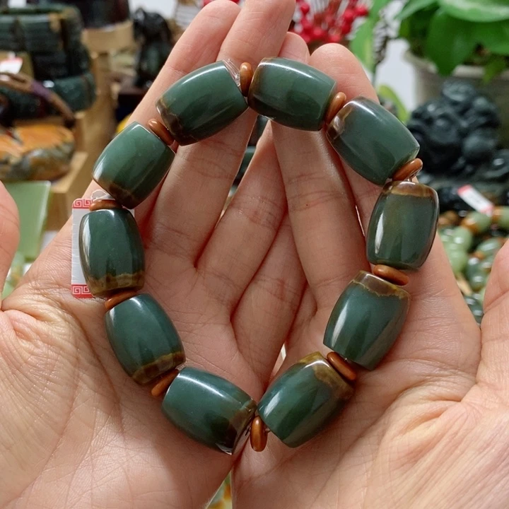 手串未镶嵌透闪石质玉缘*空