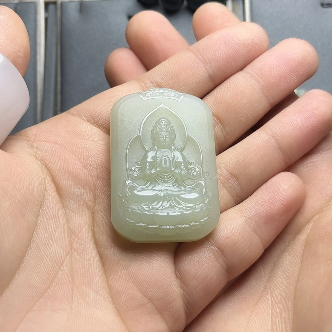 和田玉颈饰未镶嵌华*