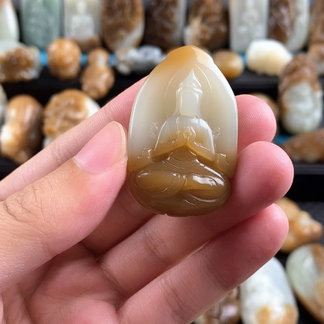 和田玉未镶嵌颈饰大***途