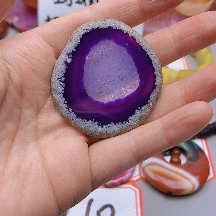 【闪购商品】玛瑙/玉髓珠宝半成品未镶嵌幸***人