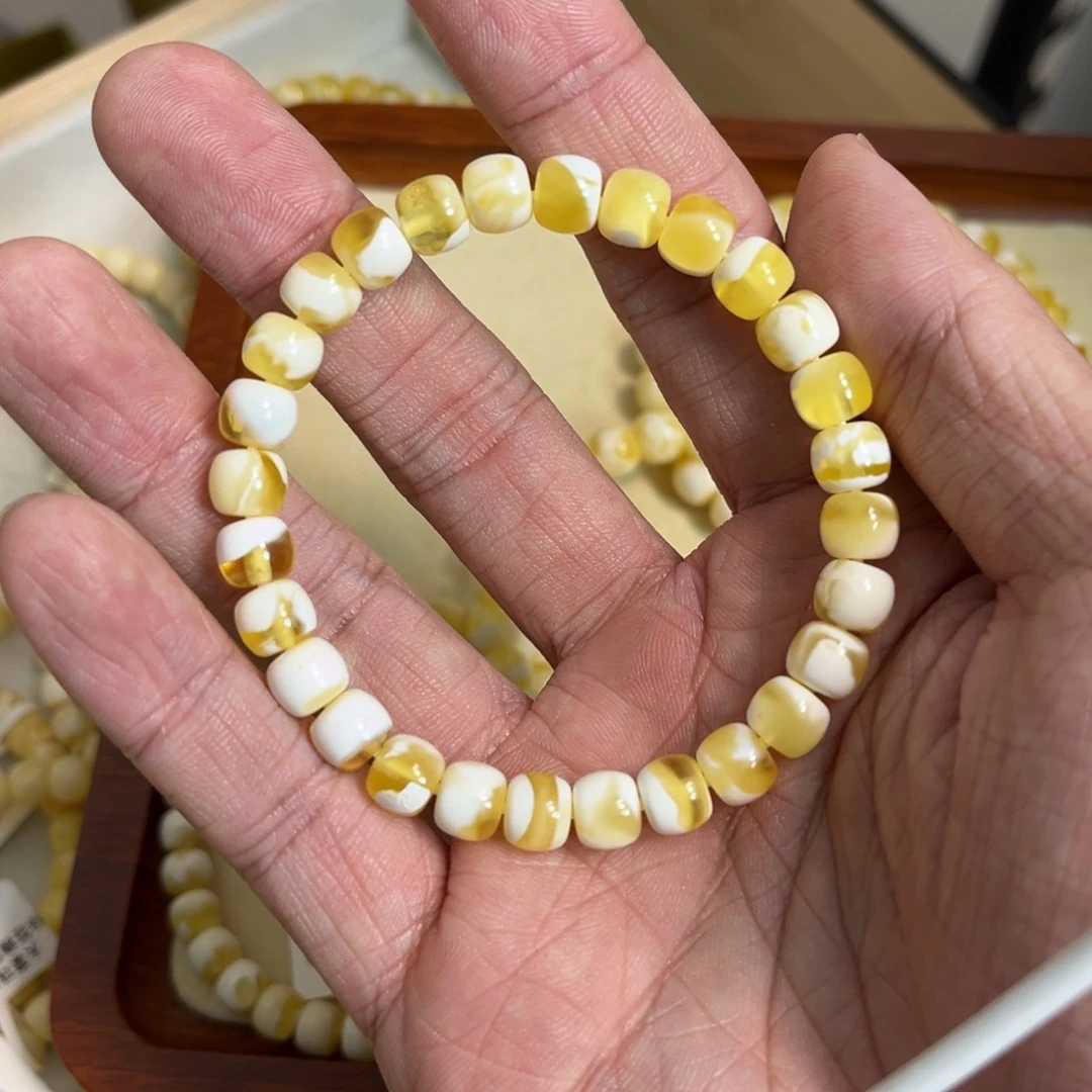 蜜蜡手串未镶嵌段*头蜜蜡手串7.5mm