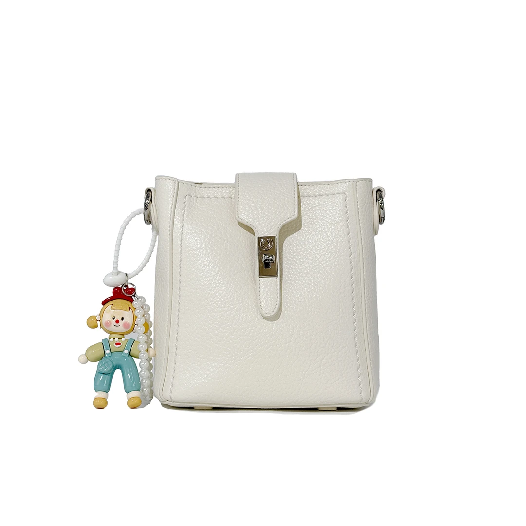 【挂件小白桶】小众时尚女士气质单肩斜挎包百搭8103