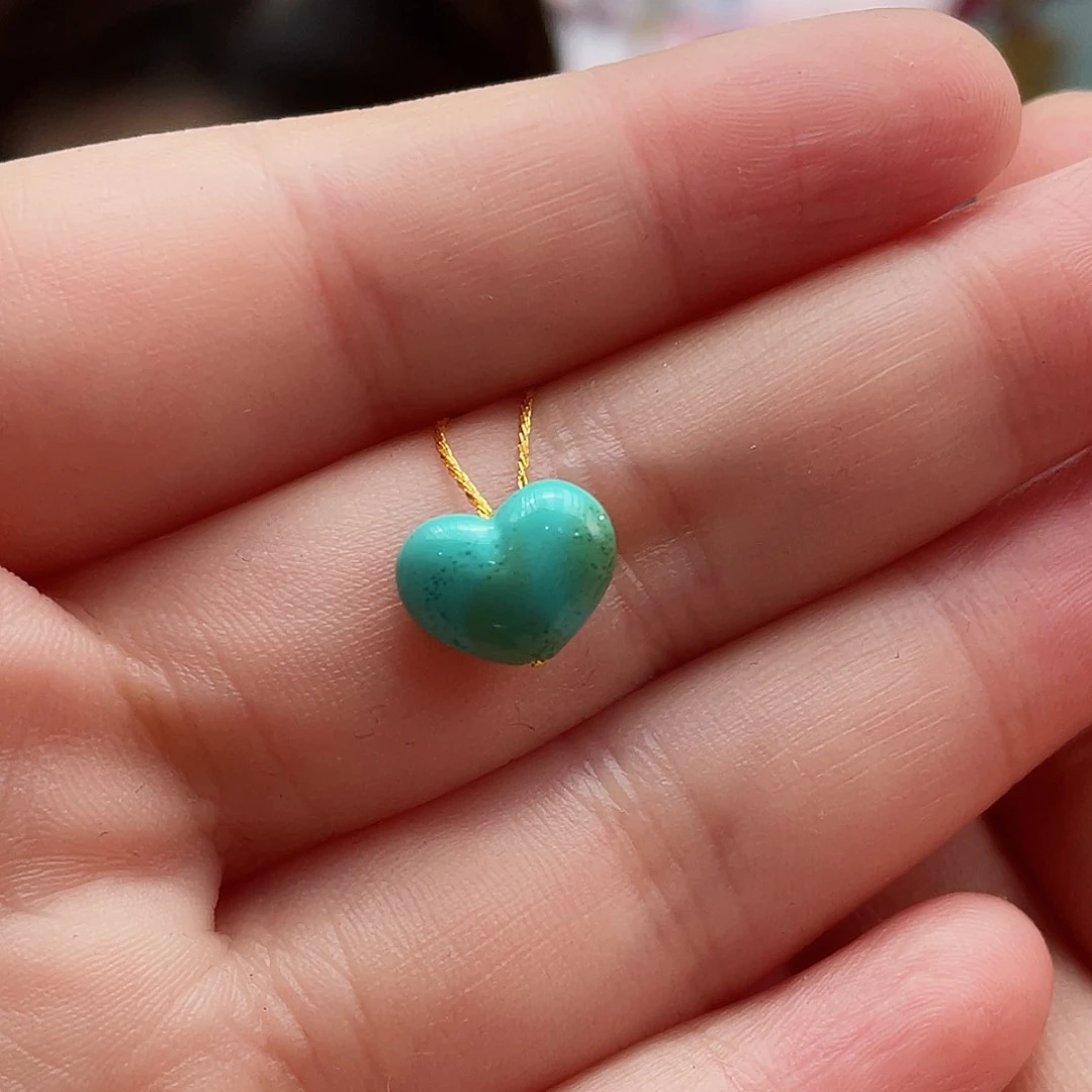 绿松石颈饰未镶嵌