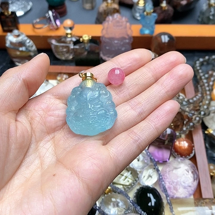 【闪购商品】水晶吊坠未镶嵌三*主