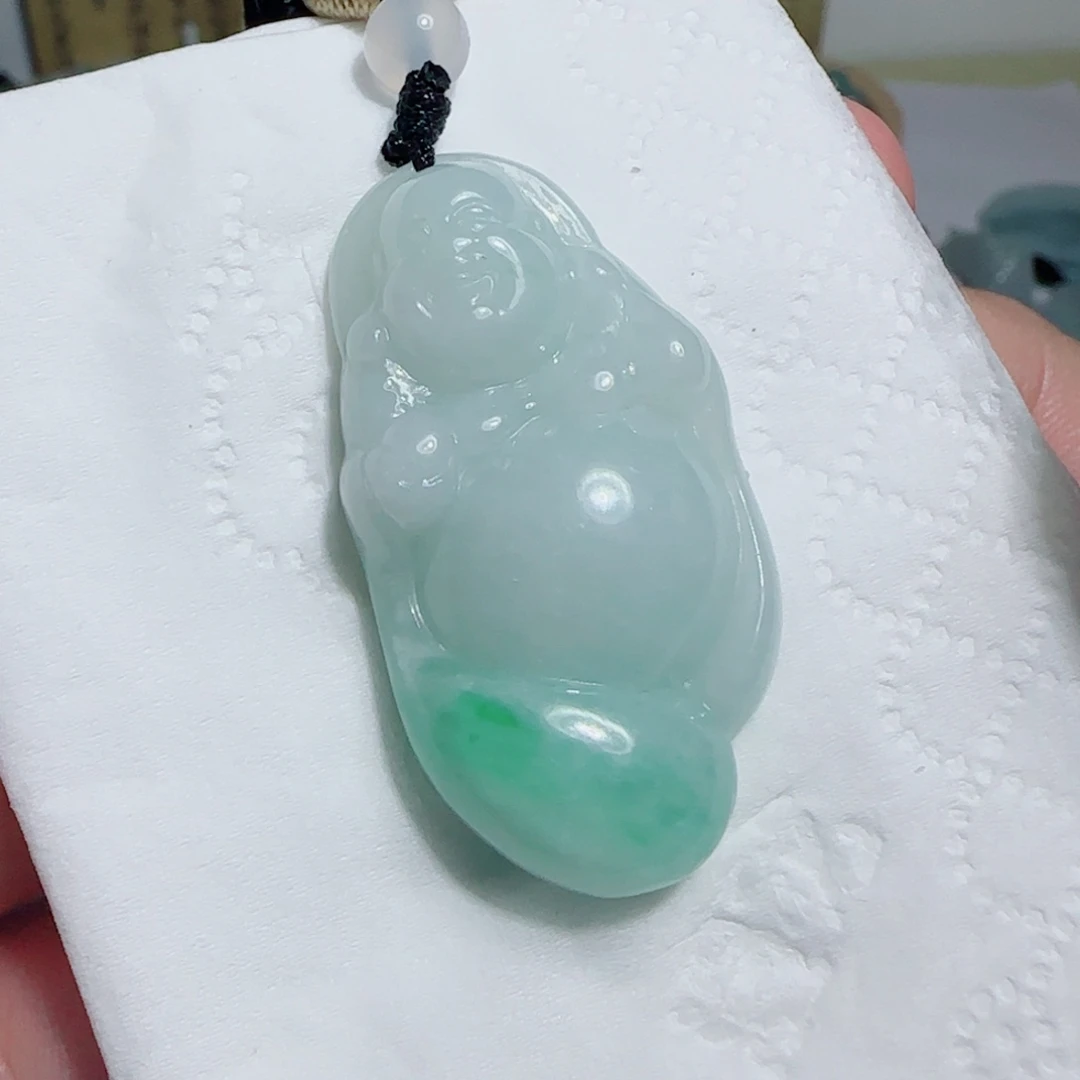 翡翠未镶嵌颈饰布袋佛