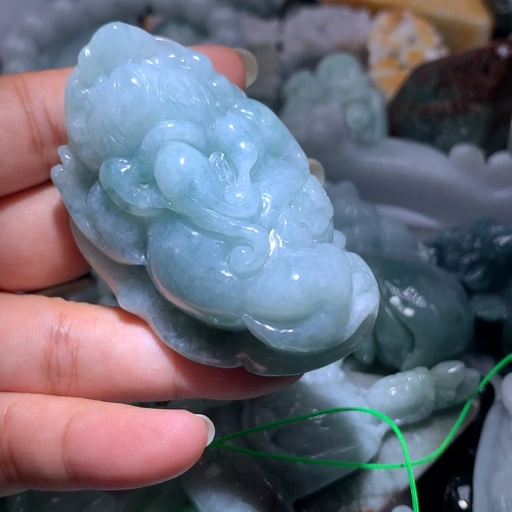 翡翠未镶嵌颈饰保真天然A货翡翠