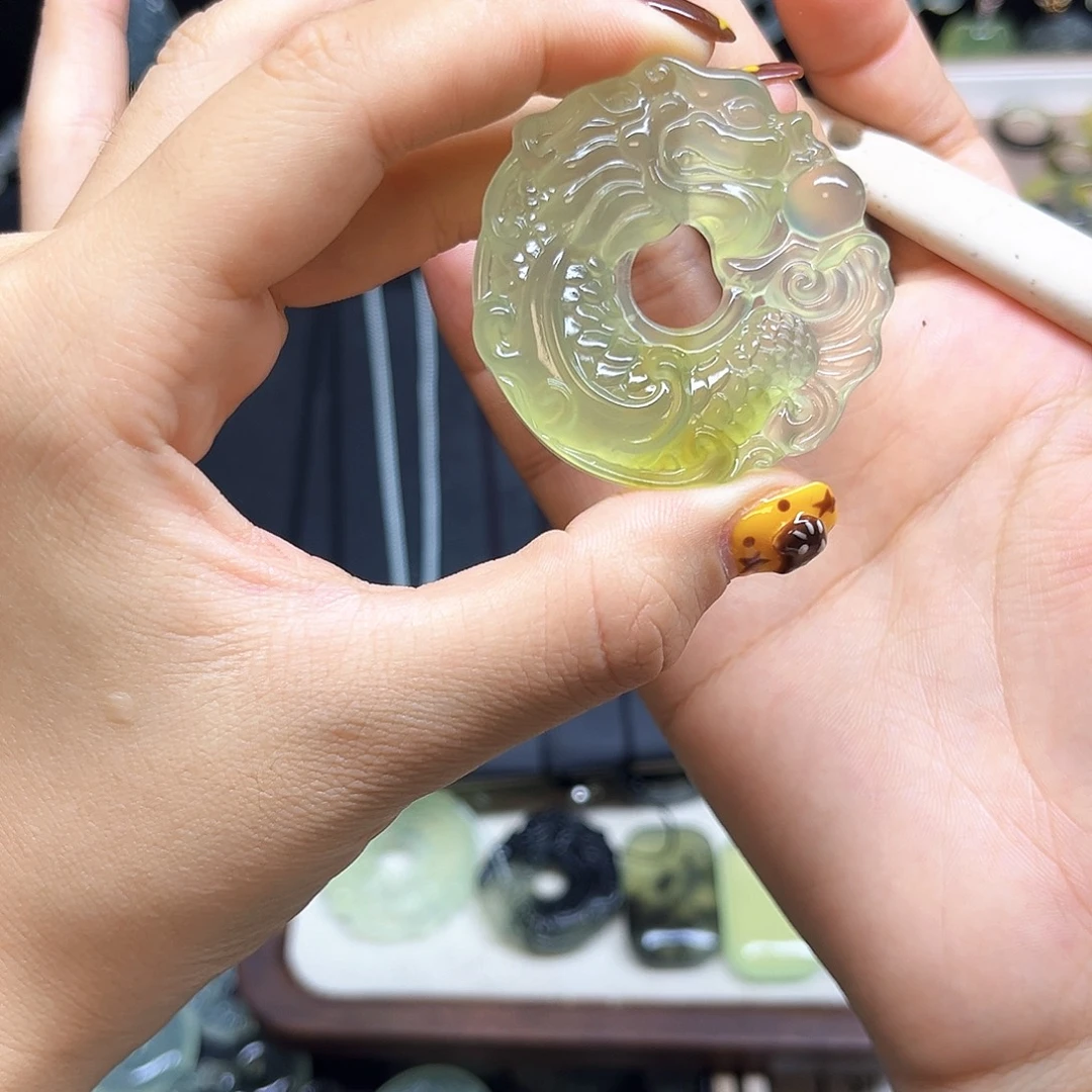 蛇纹石玉未镶嵌吊坠(赠链)