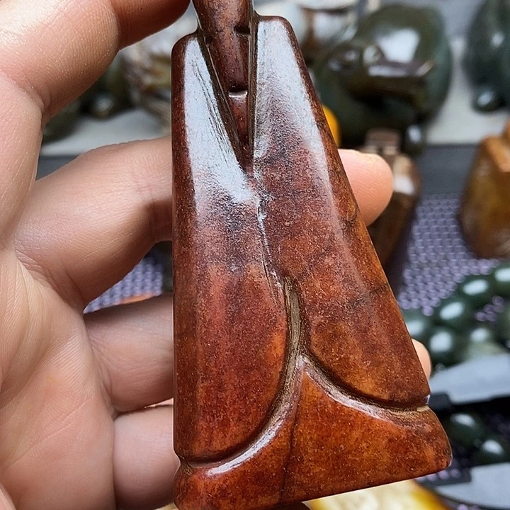 未镶嵌蛇纹石玉颈饰